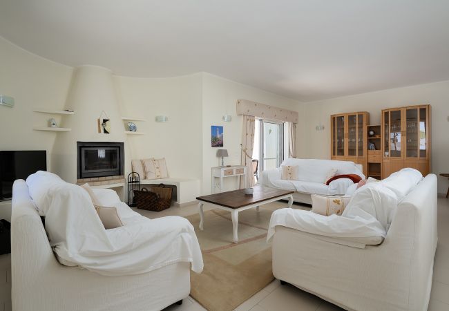 Villa in Carvoeiro - Casa Pitanga Villa in Carvoeiro - Casa Pitanga