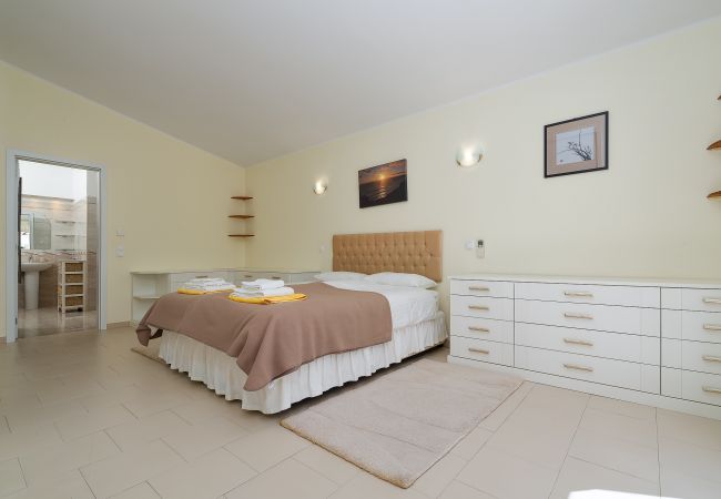 Villa in Carvoeiro - Casa Pitanga Villa in Carvoeiro - Casa Pitanga