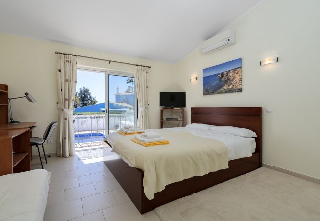 Villa in Carvoeiro - Casa Pitanga Villa in Carvoeiro - Casa Pitanga