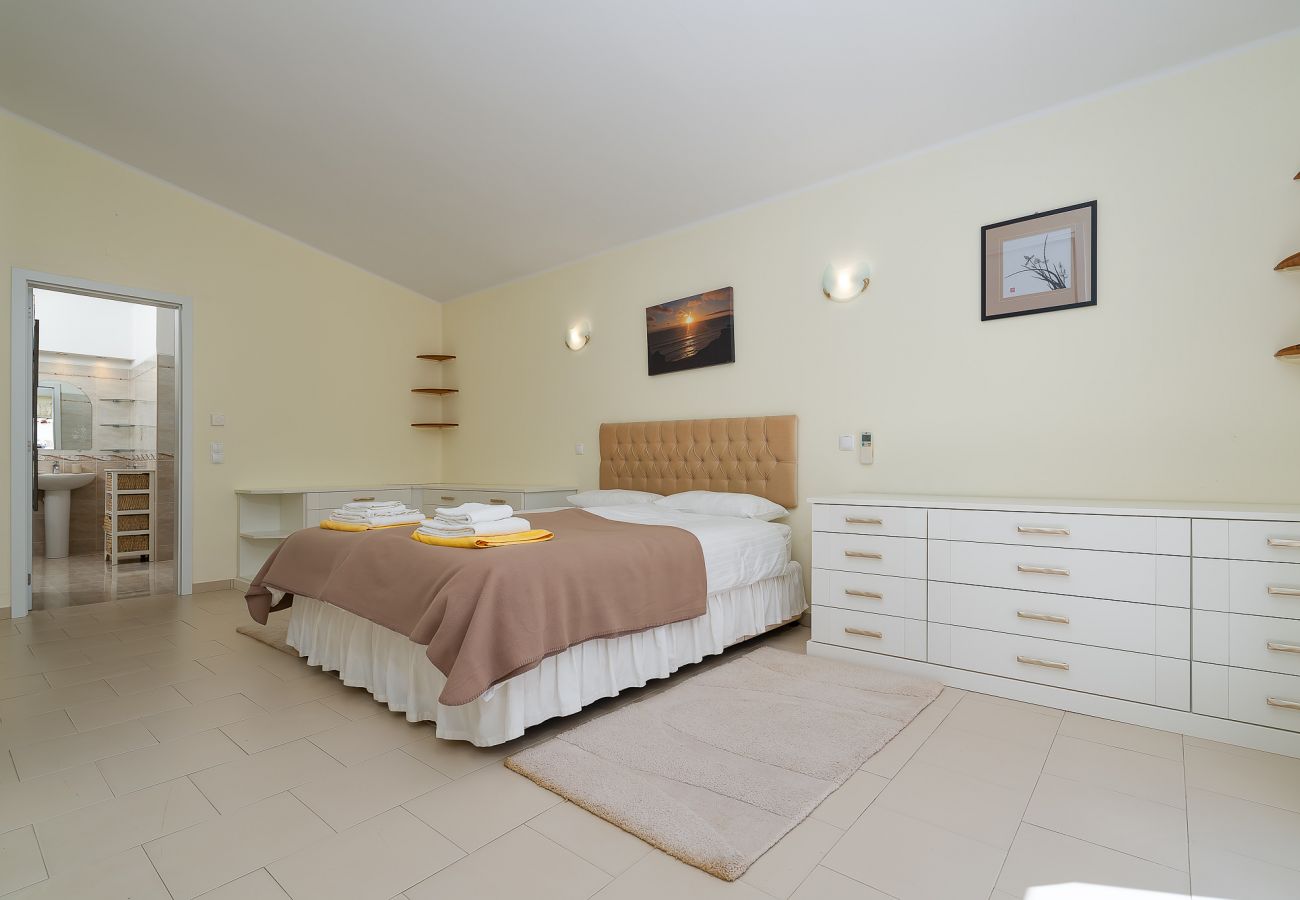 Villa in Carvoeiro - Casa Pitanga Villa in Carvoeiro - Casa Pitanga
